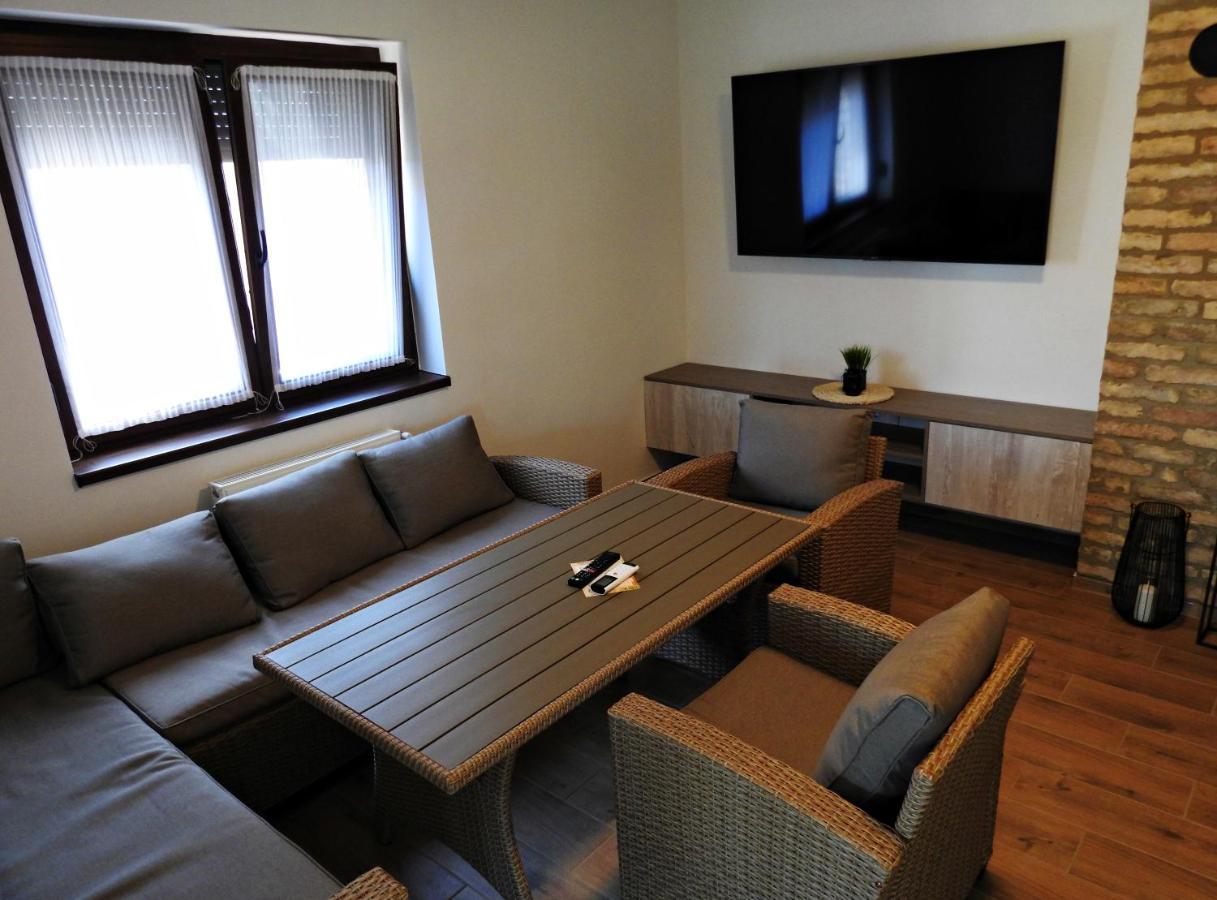 Kukorica Csarda Apartman 2 Balatonujlak Exteriér fotografie