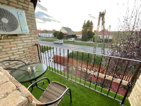 Kukorica Csarda Apartman 2 Balatonujlak Exteriér fotografie
